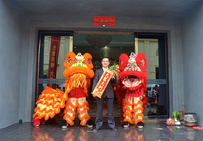 网信快3·(中国游)官方网站新年开工，2017撸起袖子拼命干！