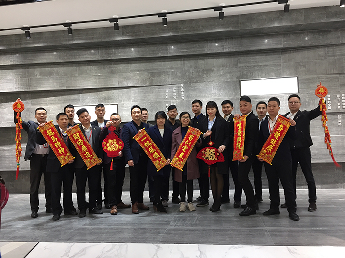 20180129103139250 网信快3·(中国游)官方网站2017年终总结暨赞美大会盛大召开
