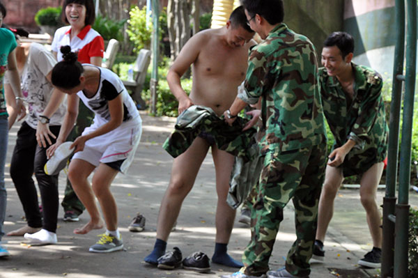 2013年8月网信快3·(中国游)官方网站拓展训练